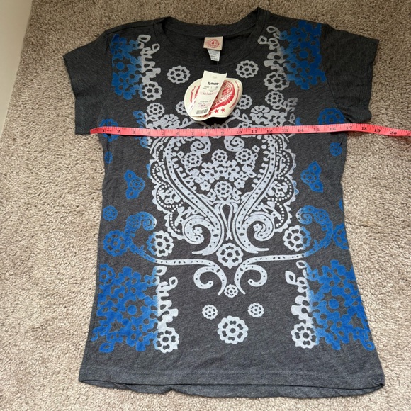 NWT Curious Gypsy T Shirt Medium - Picture 2 of 6